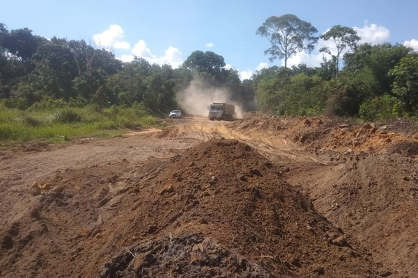 Fill Hauling Jalan panjang 1.7 Km